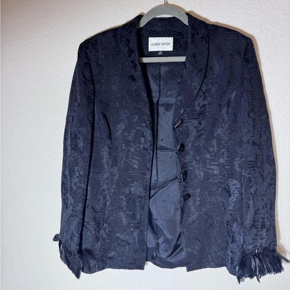 Albert Nipon Women’s Black with Silver Specks Textured Jacket Feather Cuffs 8